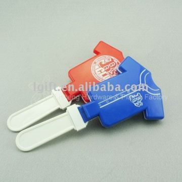 T- shirt Clapper