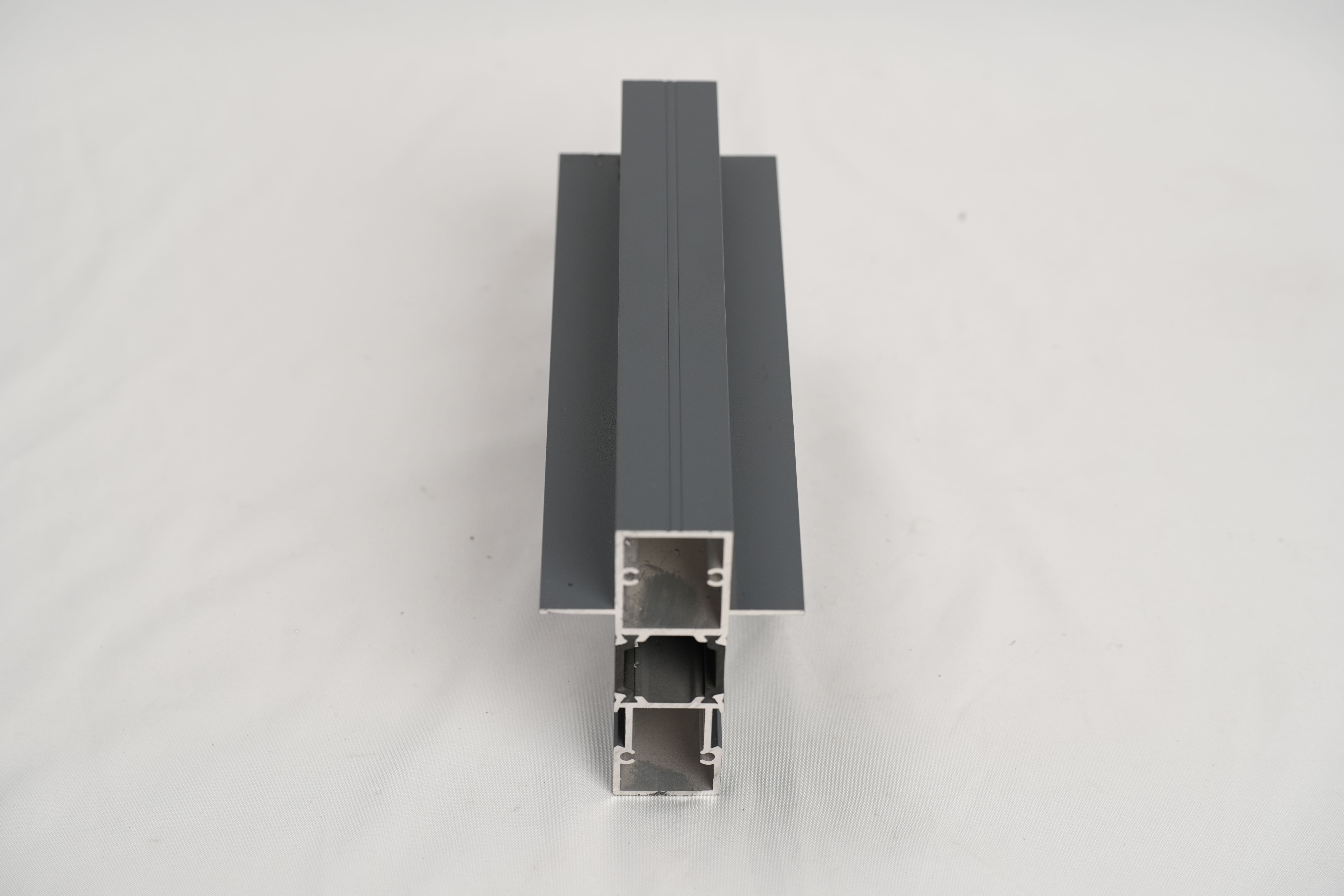 Wearing door and window profiles