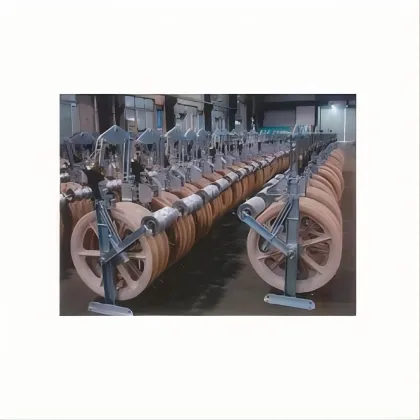 Lightweight helicopter cable laying pulley