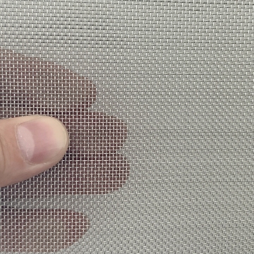 Wholesale 18x14 Mesh 0.22mm Wire Diameter Galvanized Window Screen 30"x100" Mosquito Mesh Roll