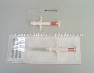 RFID syringe with glass tag microchipping for dogs