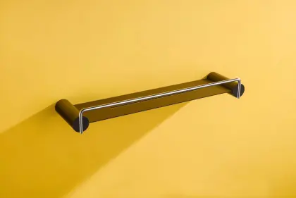High-Capacity Matte Black Towel Rack for Family Bathrooms