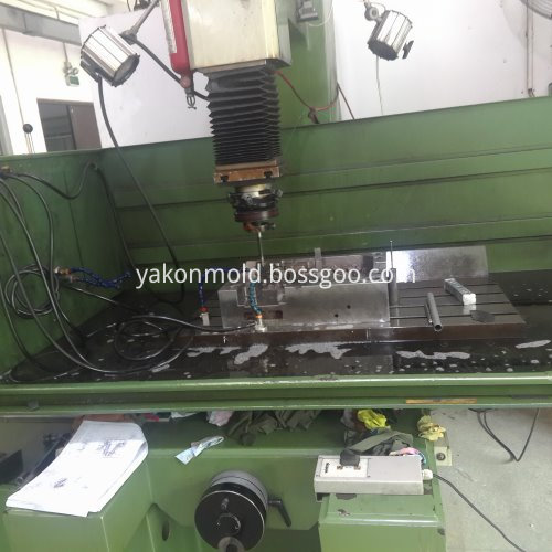 Auto accessory plastic molding