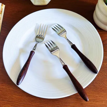 Natural Chicken Wing Wood Handle Fork