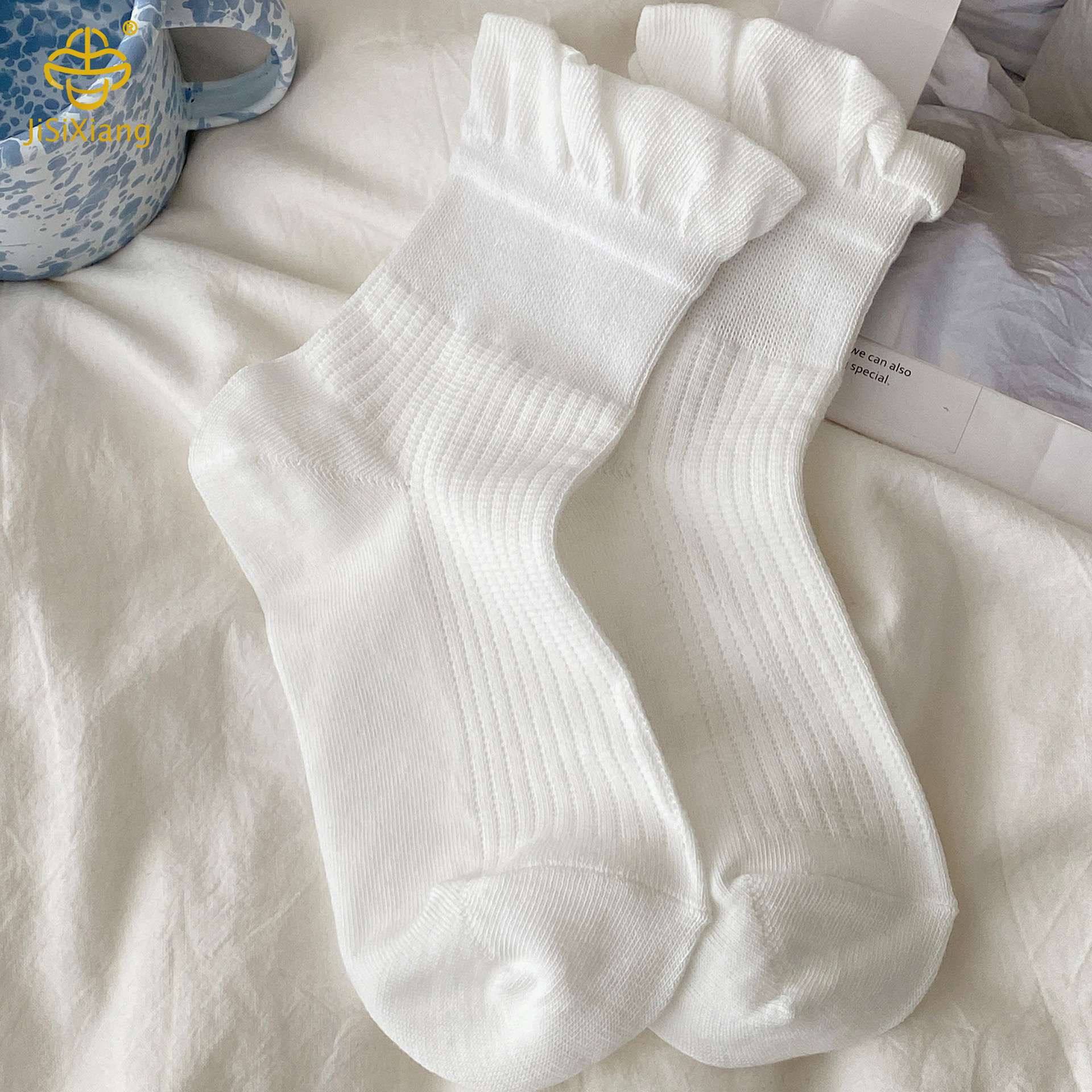 한국 버전 검은 곰팡이 레이스 단색 중간 튜브 양말 학생