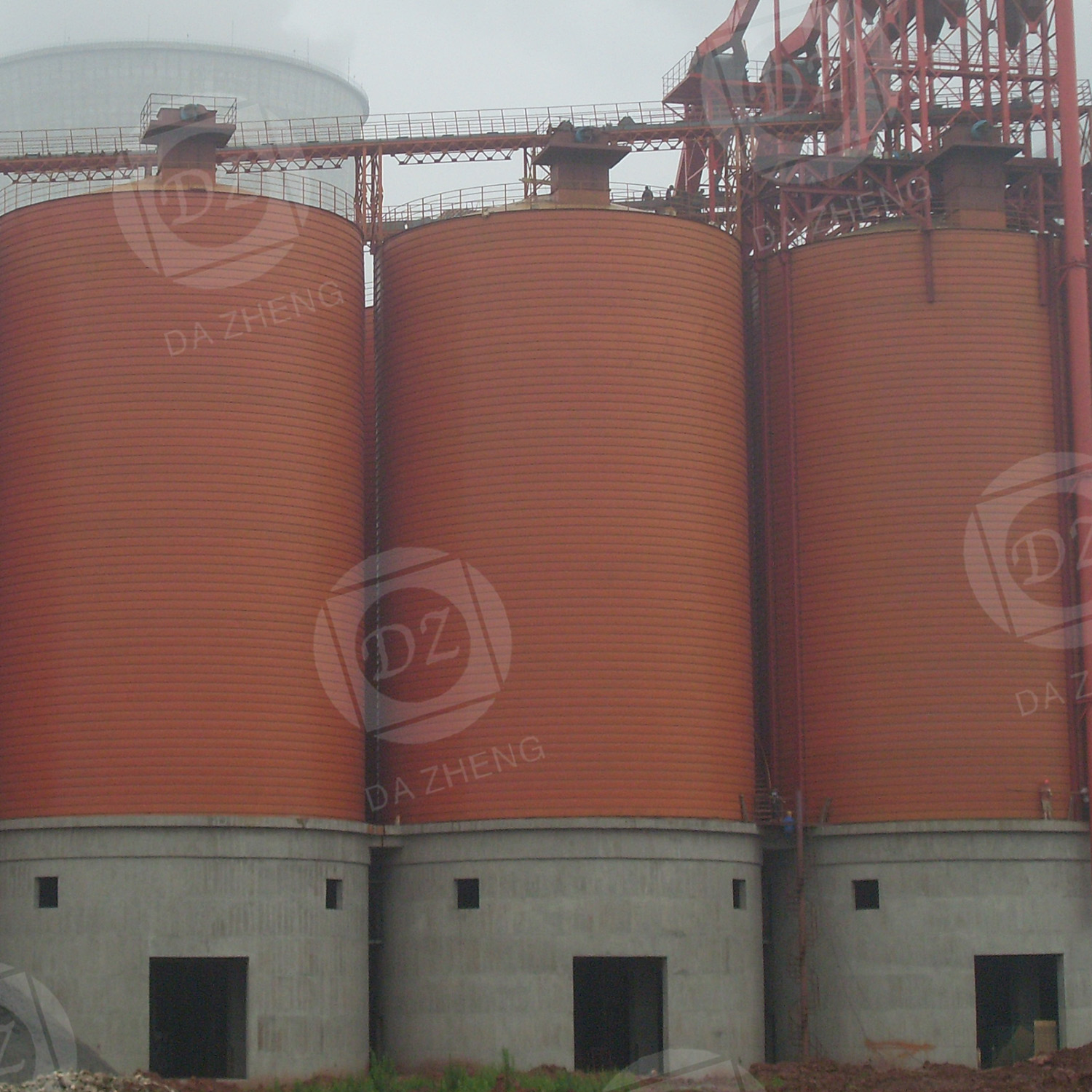 Galvanized steel silo for sulfur storage