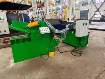 100t topkwaliteit metalen schuifkrokodil buis snijmachine