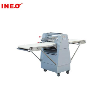Adjustable Thickness Electric Dough Sheeter for Kitchen Equipment