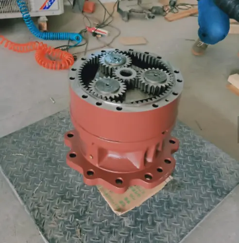 CLG922D Swing Gearbox