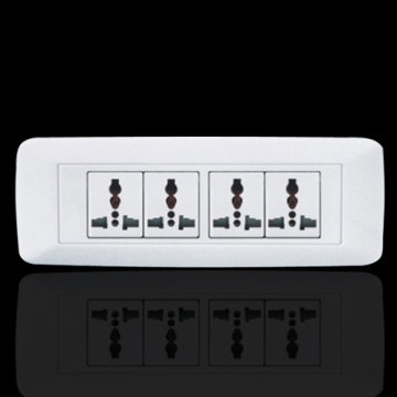 4 つのギャング マルチ ソケット