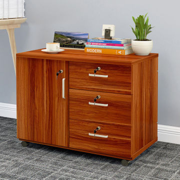 Gabinetto in legno con ruote
