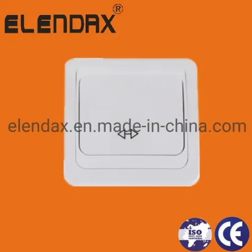 Трехходовой промежуточный переключатель 10А