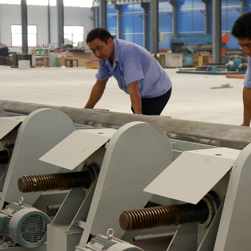Mechanical seaming machine