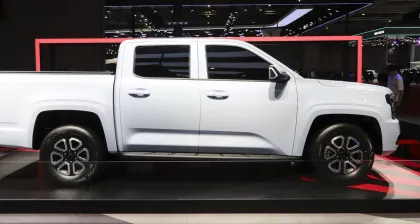 Jiangling Motor Avenue EV: Hot Sale Electric Pickup Truck in New Energy Vehicles