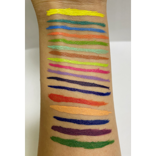 Professional colored liquid eyeliner