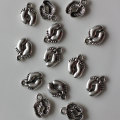 Charms in piedi per bambini placcati oro antico 14mm per forniture fai da te accessori per gioielli Jewelry