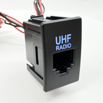 RJ45 6P6C 8P8C UHF Radio Passthroughコネクタ2020-2022 ISUZU D-MAX