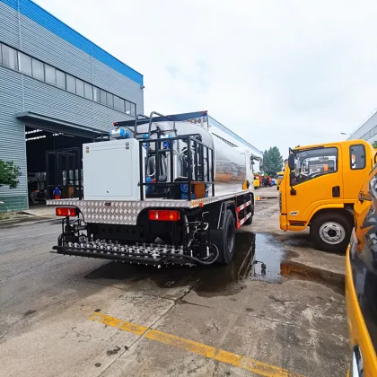 DONGFENG asphalt distribution truck