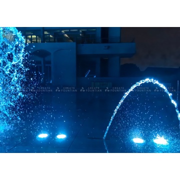 น้ำพุดนตรีพื้นแห้งแบบโต้ตอบ