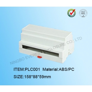 Custodia in plastica din rail