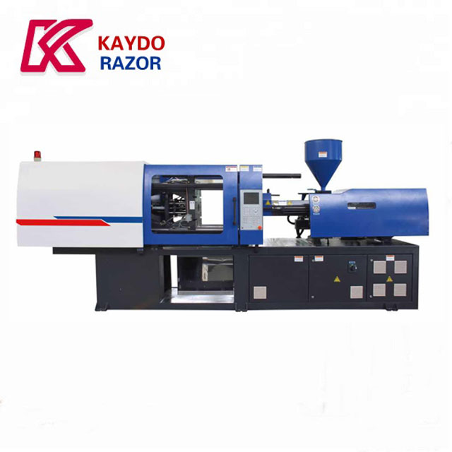 2021 Hydraulic injection molding machine make razor plastic parts3