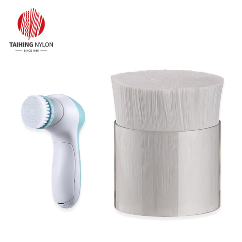 Thú cưng thon lông cho bàn chải làm sạch khuôn mặt