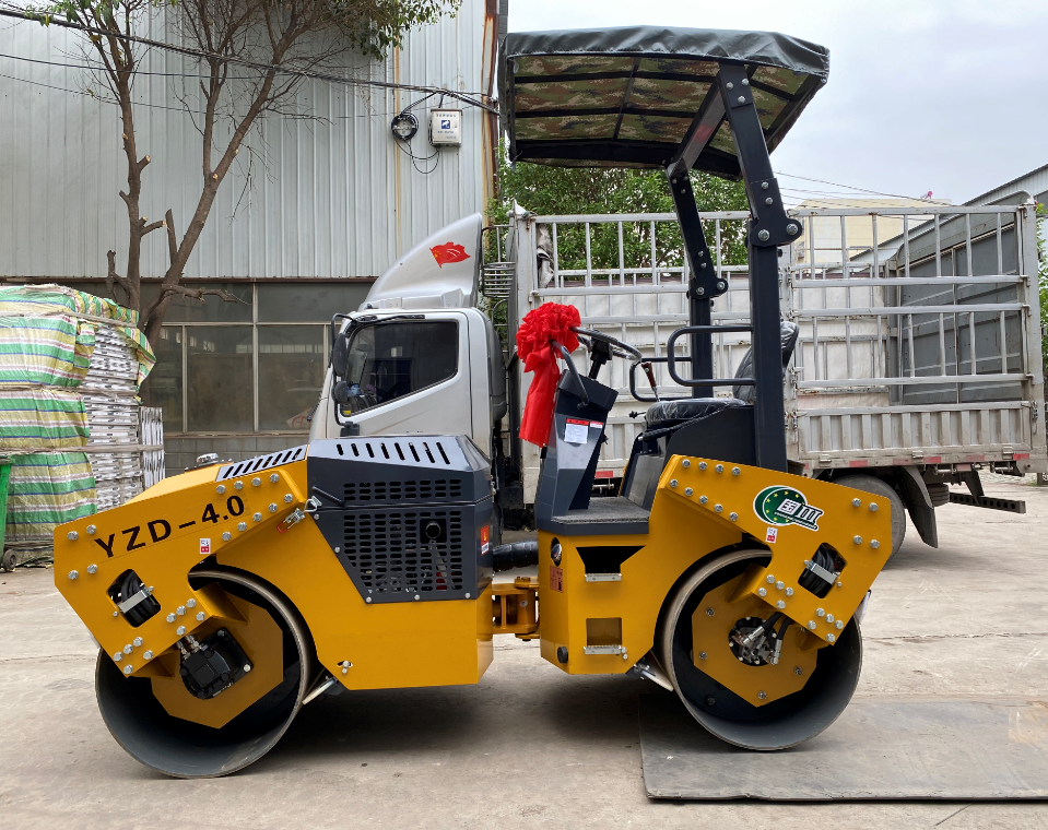 small road roller