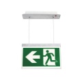 Aluminiumdecke eingebrauchtes Ausgangszeichen