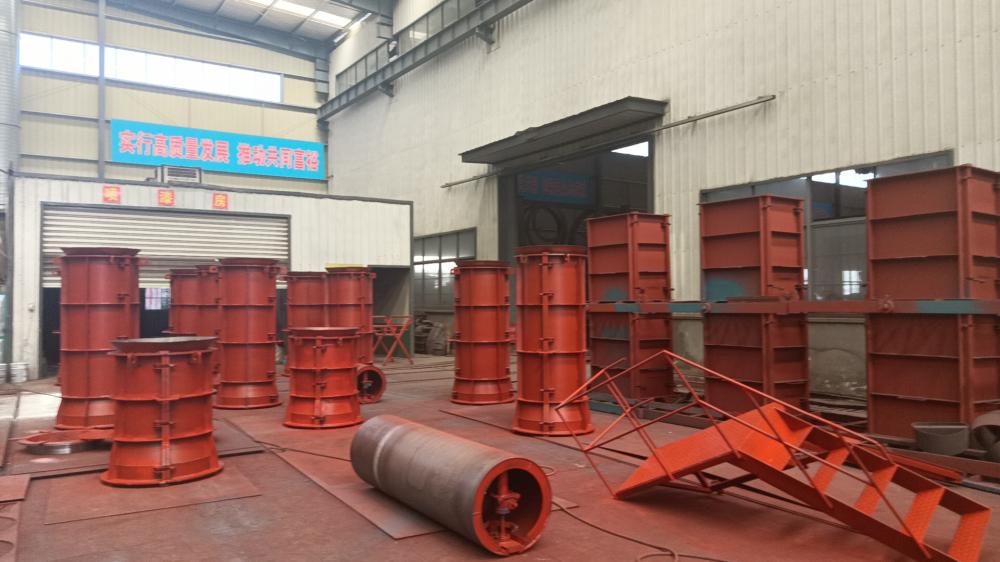 Concrete performed culvert pipe mould