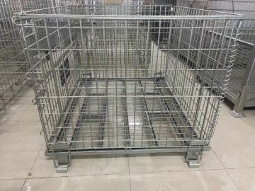 Folding mesh storage cage