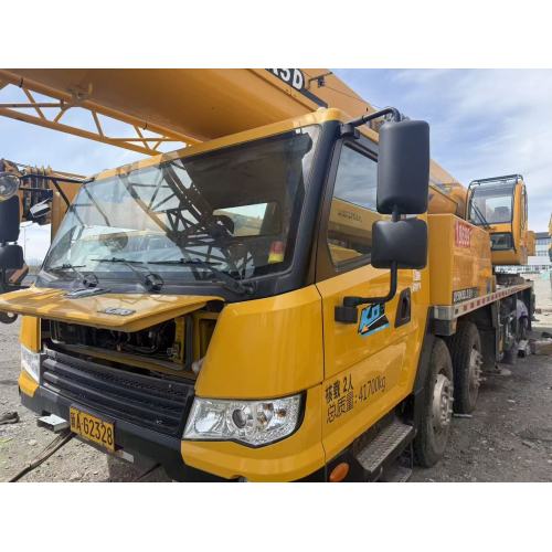 Março de 2023 caminhão guindaste XCMG QY25K5F