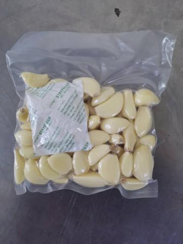 New Crop Peeled Garlic