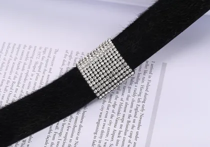 Rhinestone Centre Section Velvet Choker Fur Leather Necklace