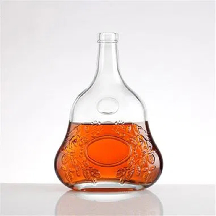 Bouteille de liqueur en verre d'artisanat