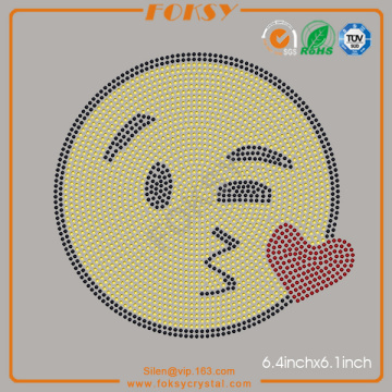 Kissing Face Emoji hot fix rhinestone patterns