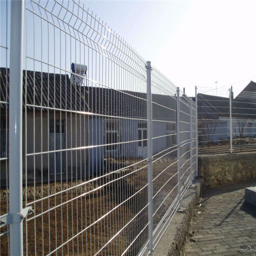 PVC coated wire mesh fence