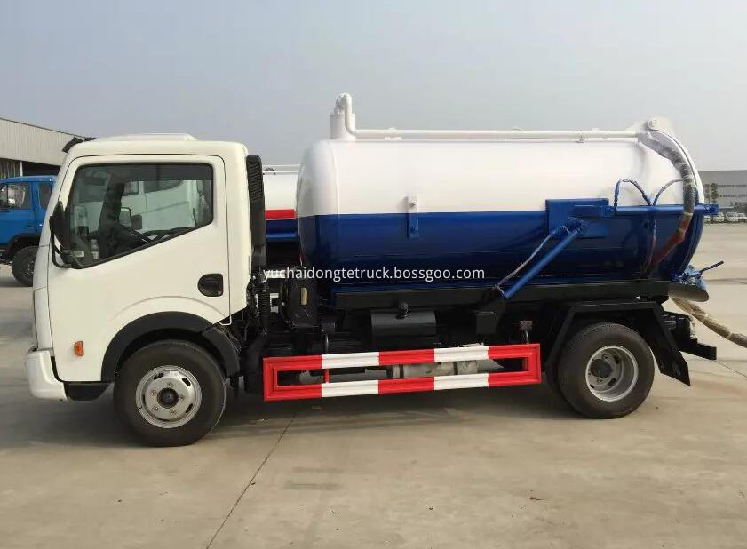 Dongfeng 5000 liters waste water truck