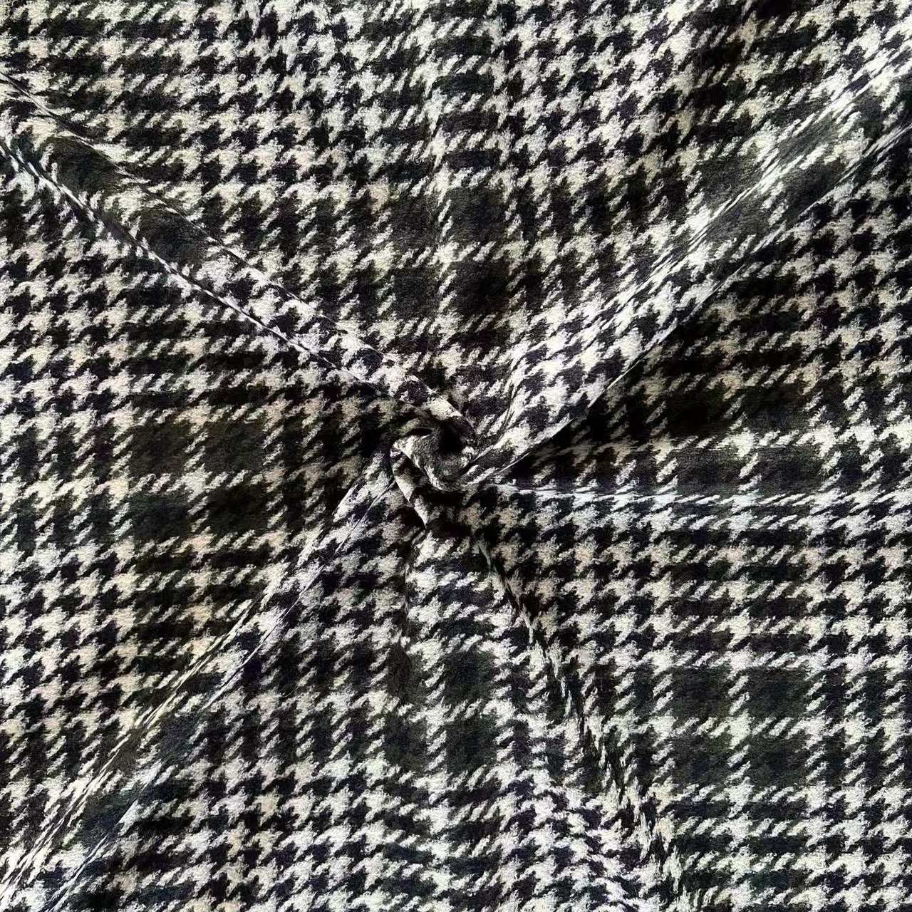 Knitted Check Pattern Wool Tartan Fabric