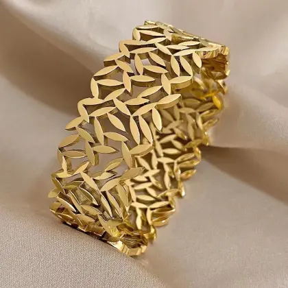 Gold Coin Pattern Titanium Bracelet