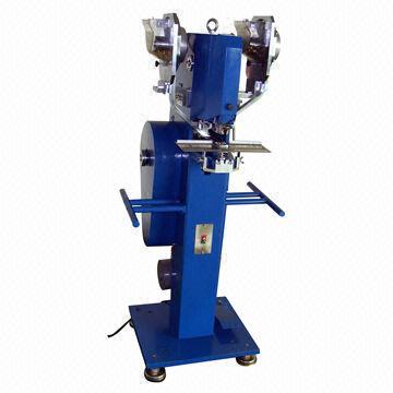 Resin snap button fastening machine with fast and easy work
