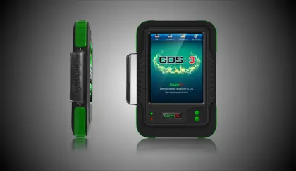 Universal Auto Diagnostic Tool