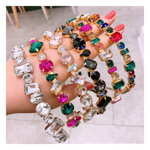 Sparkling Luxury: Exclusive Crystal and Gemstone Headbands for Women