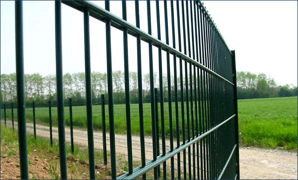 galvanized double wire mesh fencing