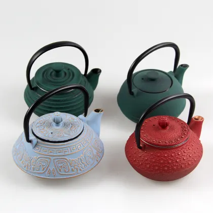 Japanese Cast Iron Teapot with Infuser - 1000 ml Stovetop Safe