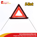 Triângulo de advertência vermelho refletor