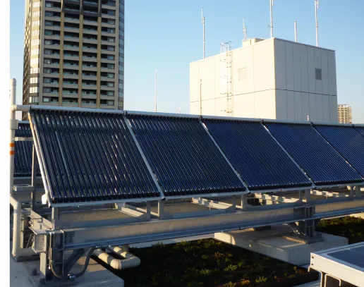 Evacuated Tube Solar Collector with CPC reflector