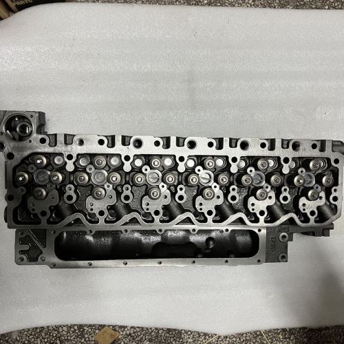 Silnik Komatsu SAA6D125E-5F Cylinder Head 6251-11-1100