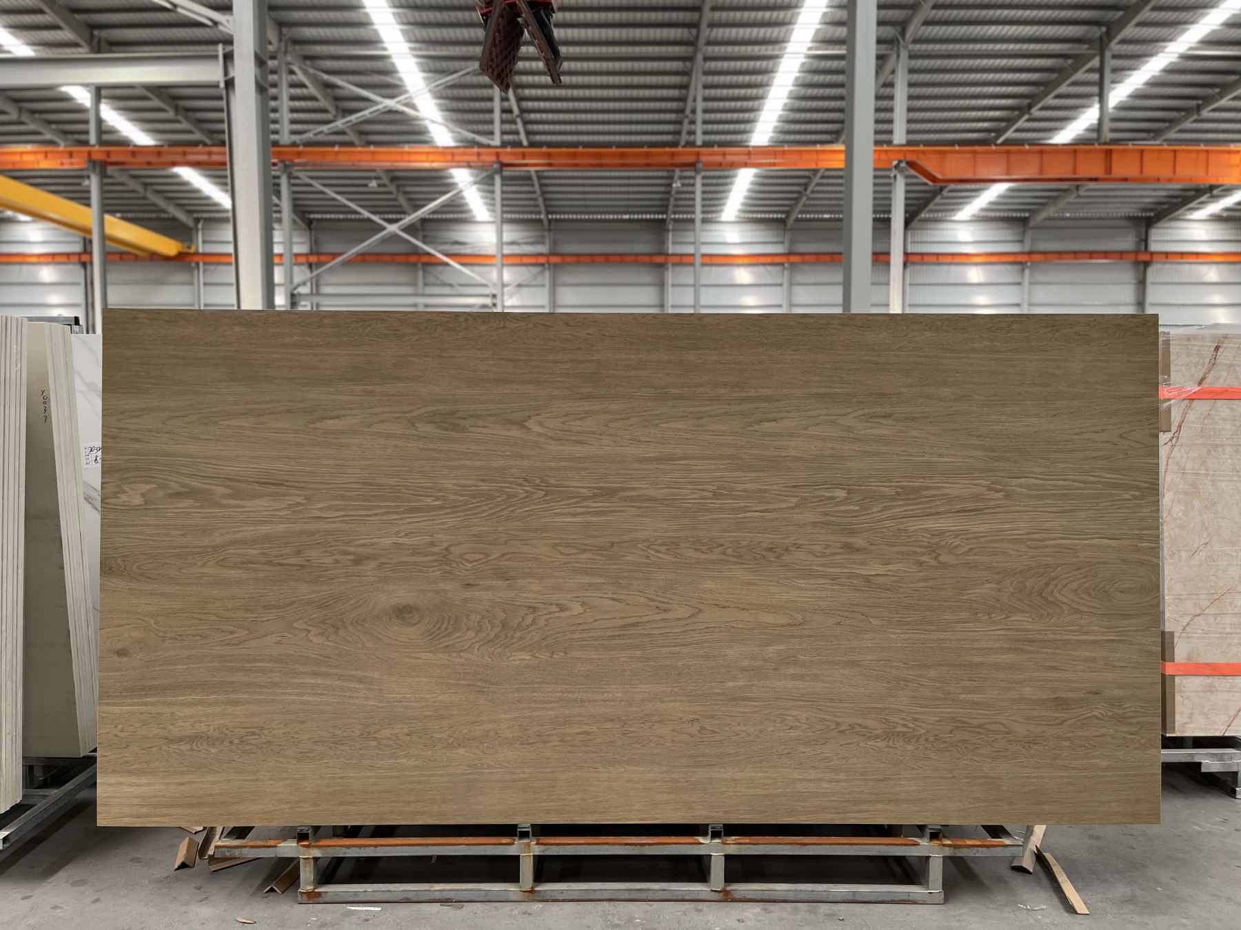 หินอำพันลายไม้