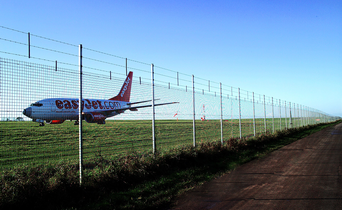 bristol_airport_high_security