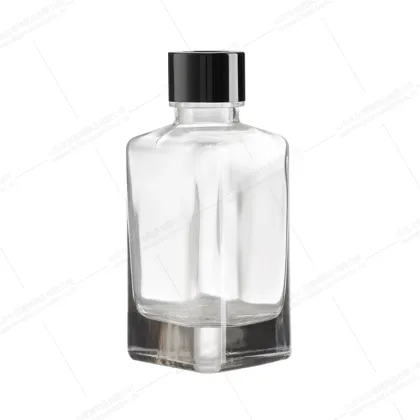 tPersonalized riangular glass aromatherapy bottle